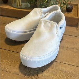 Vans Classic platform White Slip-On Shoes
